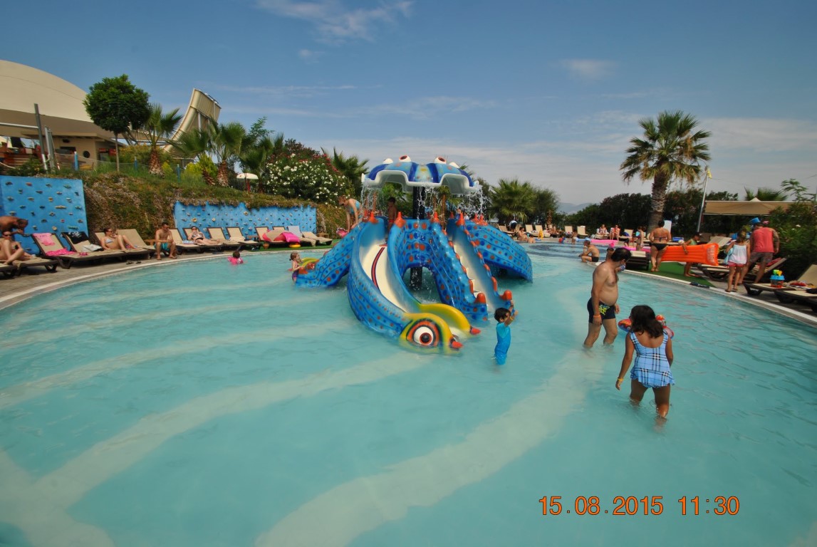 imagini hotel PINE BAY KUSADASI